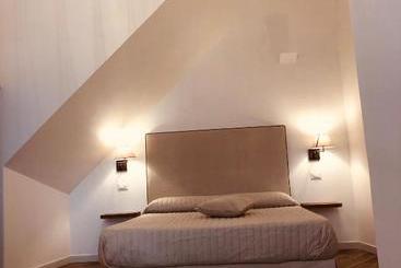 هتل Lantica Pigna Chateau