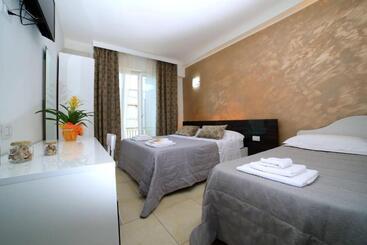 هتل Palazzo Greco B&b