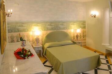هتل Relais La Rupe