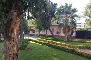 هتل Thairè Resort