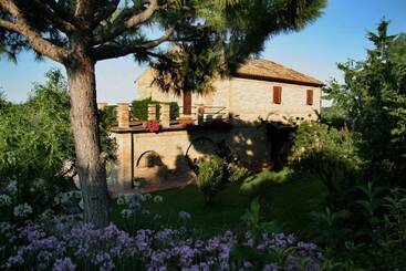 هتل Villa Rondanella