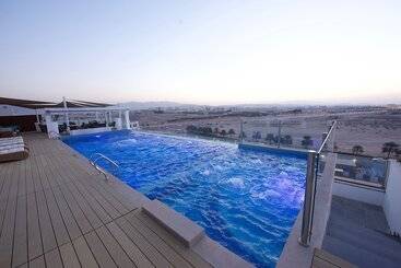 Carnelian By Glory Bower Hotels