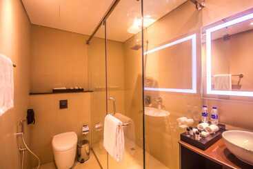 Carnelian By Glory Bower Hotels