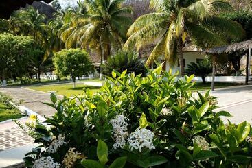 هتل & Club Campestre Altos Paraiso