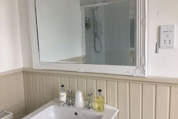 هتل Craggallan Guest House