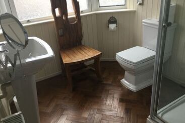 هتل Craggallan Guest House