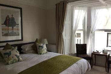 هتل Craggallan Guest House