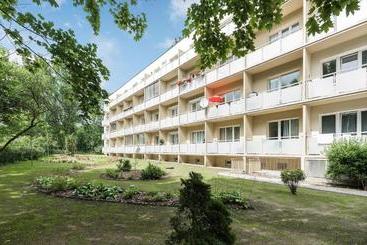 هتل Dom & House Apartments Glamour Sopot