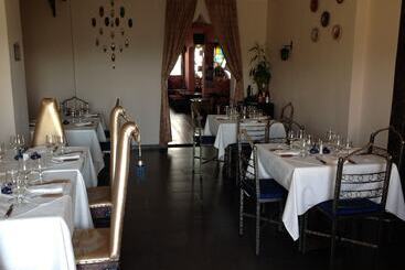 هتل Hôtel Le Riad