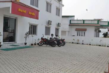 Hotel Joshi