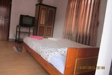 هتل Le Rhododendron Chambres D Hotes