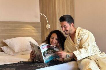 هتل Lo Guest Suites