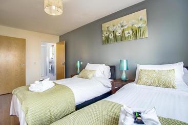 هتل Mica Point City Centre Apartment