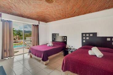 هتل Posada San Javier