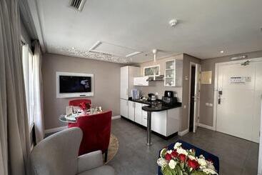 هتل Rent Inn Suites