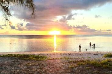 هتل Saipan Beach