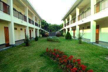 هتل Sakura Inn