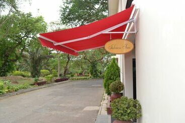 هتل Sakura Inn