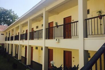 هتل Sakura Inn