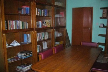 هتل Sanu House