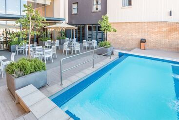 هتل Town Lodge Windhoek, Namibia
