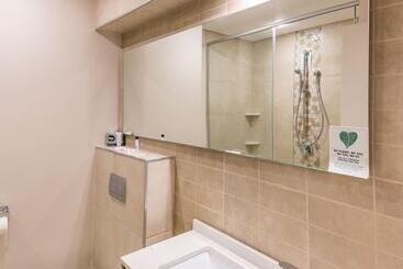 هتل Town Lodge Windhoek, Namibia
