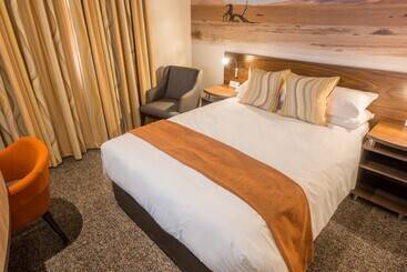 هتل Town Lodge Windhoek, Namibia