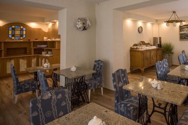 هتل Villa Casteria