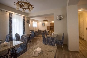 هتل Villa Casteria