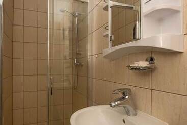 هتل Villa Casteria