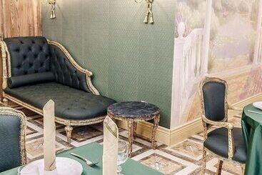Art Hotel Alexandrovskiy