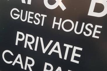 هتل A & B Guest House Cambridge Ltd