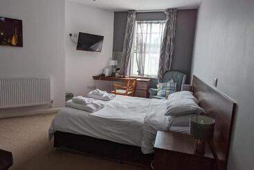 هتل Barley Sheaf, Old Bridge Street En Suites, Only