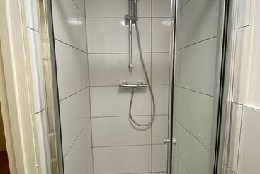 هتل Buckingham Guest House For Contractors