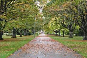 هتل Central City Camping Park