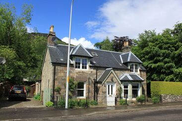 هتل Glenalbyn Cottage