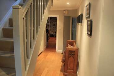 هتل Glenalbyn Cottage