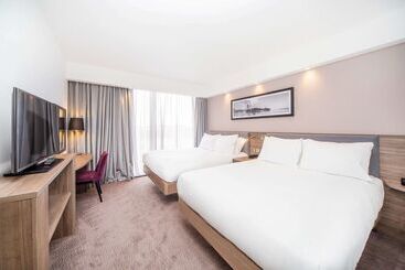 هتل Hampton By Hilton Blackpool