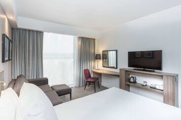 هتل Hampton By Hilton Blackpool