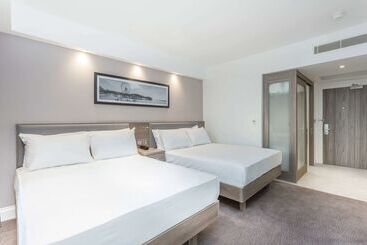 هتل Hampton By Hilton Blackpool
