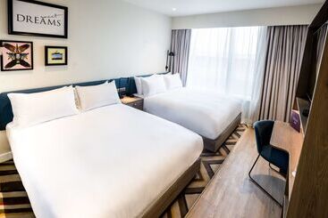 هتل Hampton By Hilton Blackpool