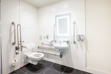 هتل Hampton By Hilton Blackpool