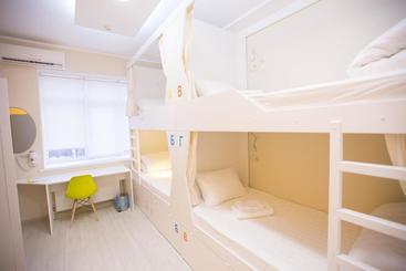 هتل Hostel 60
