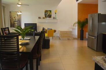 هتل Instyle Residences At Infiniti Blu