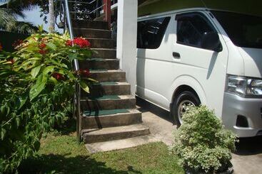 هتل Mahi Villa