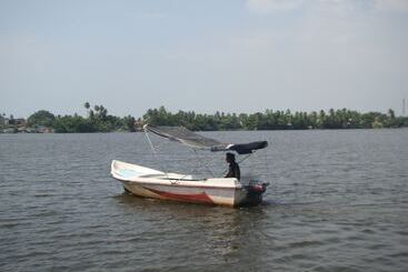 هتل Mahi Villa