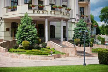 هتل Pontos Plaza