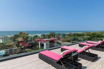 هتل The Kite House