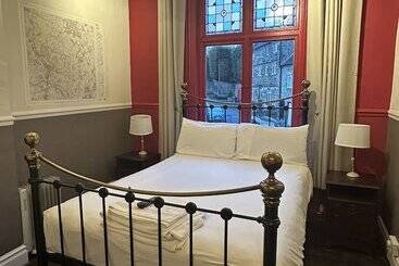 هتل The Old Poets Corner
