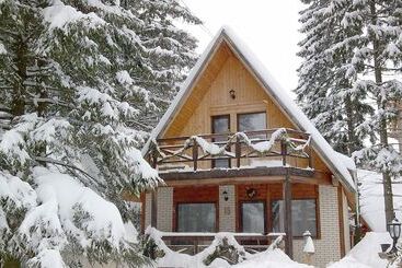 هتل Traveland Butique Resort Poiana Brasov